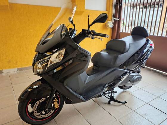 DAFRA MAXSYM 400i 